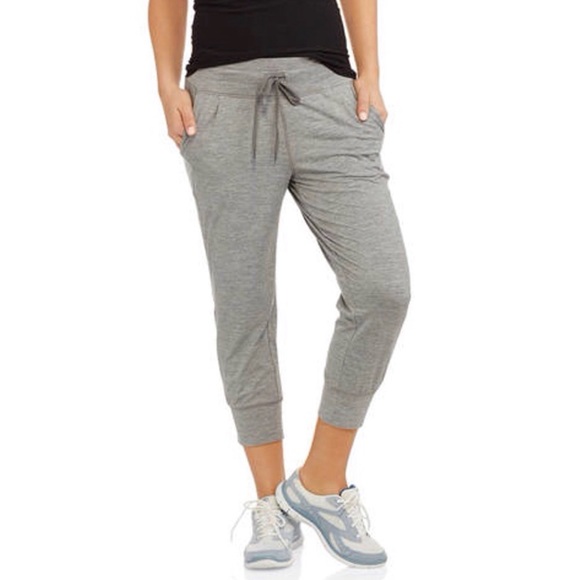 Danskin Now Pants - NWOT Danskin Now Grey Core Active Capri Joggers XL